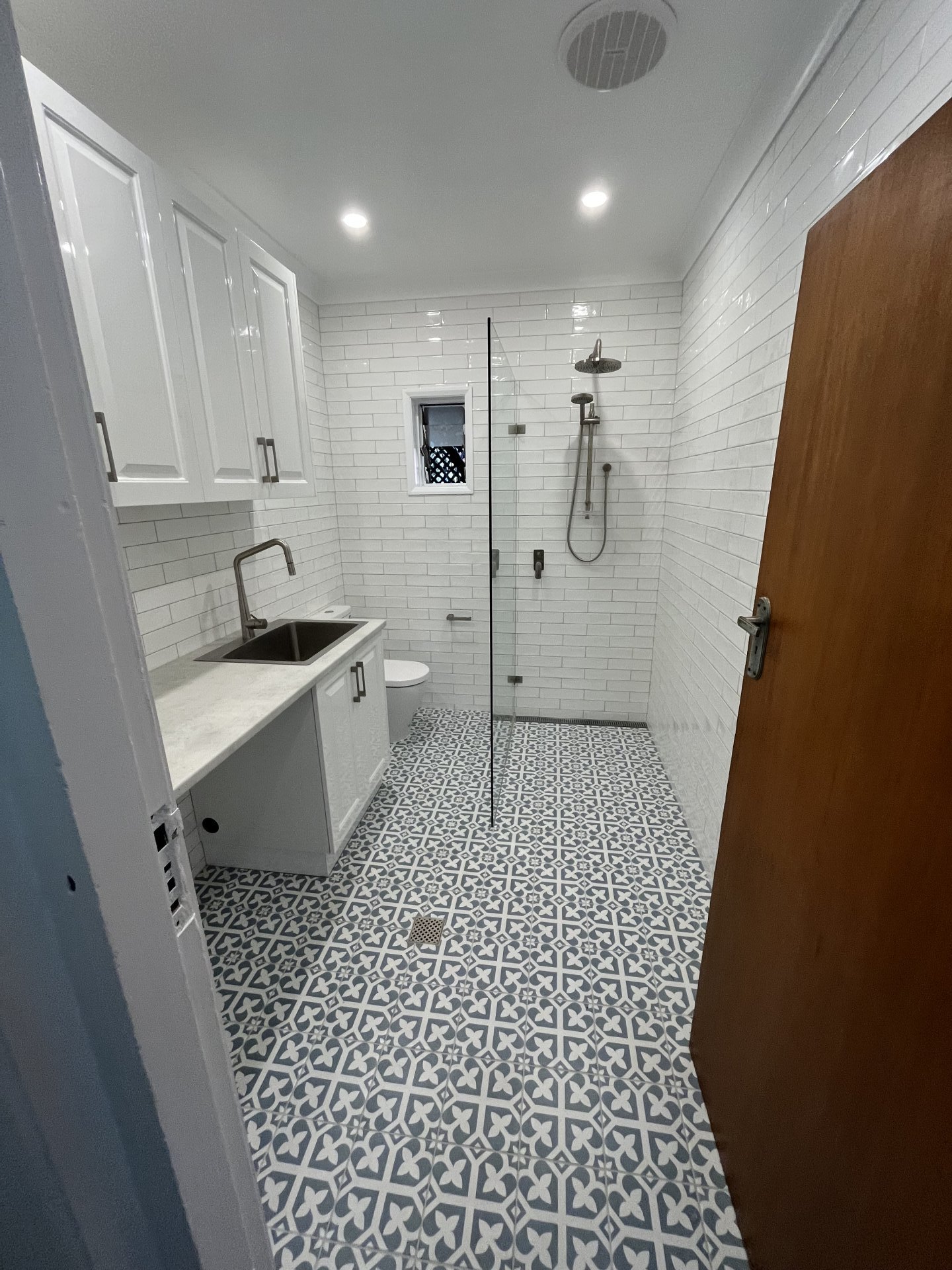 Adamstown Heights Bathroom / Laundry