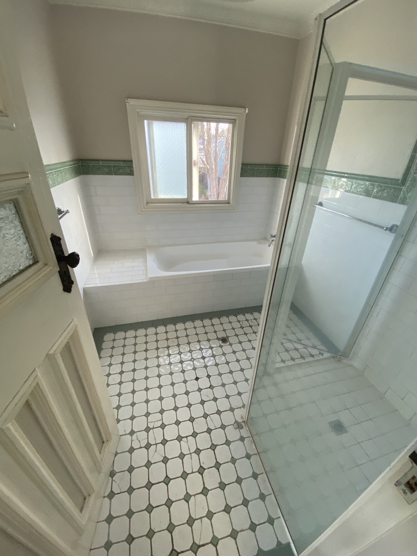 Cessnock Bathroom / Laundry