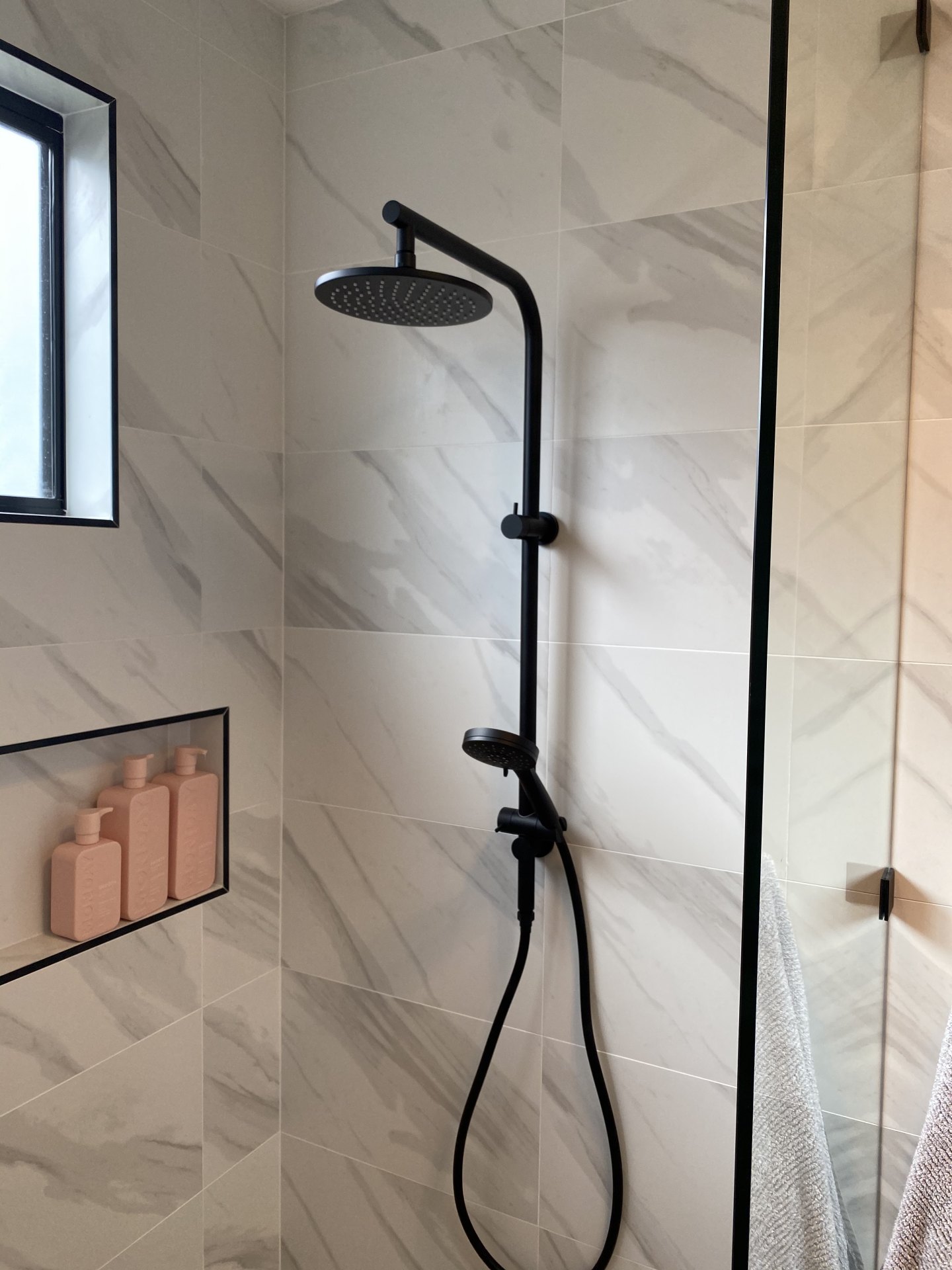Cessnock Bathroom / Laundry